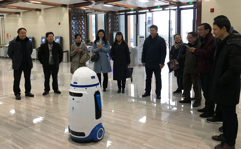 自贡市政协考察宜宾校区.jpg